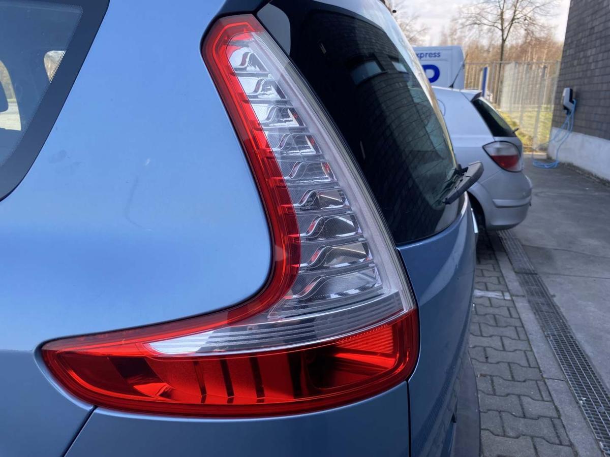 Renault Grand Scenic 3 original R&uuml;cklicht R&uuml;ckleuchte Schlussleuchte links Bj.2011